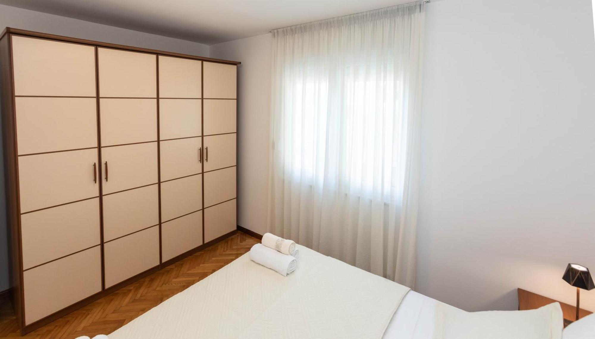 Asti - New Elegant Apartman *